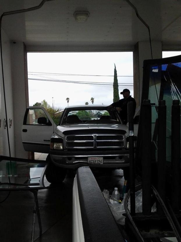 A happy customer of CGS Auto Glass